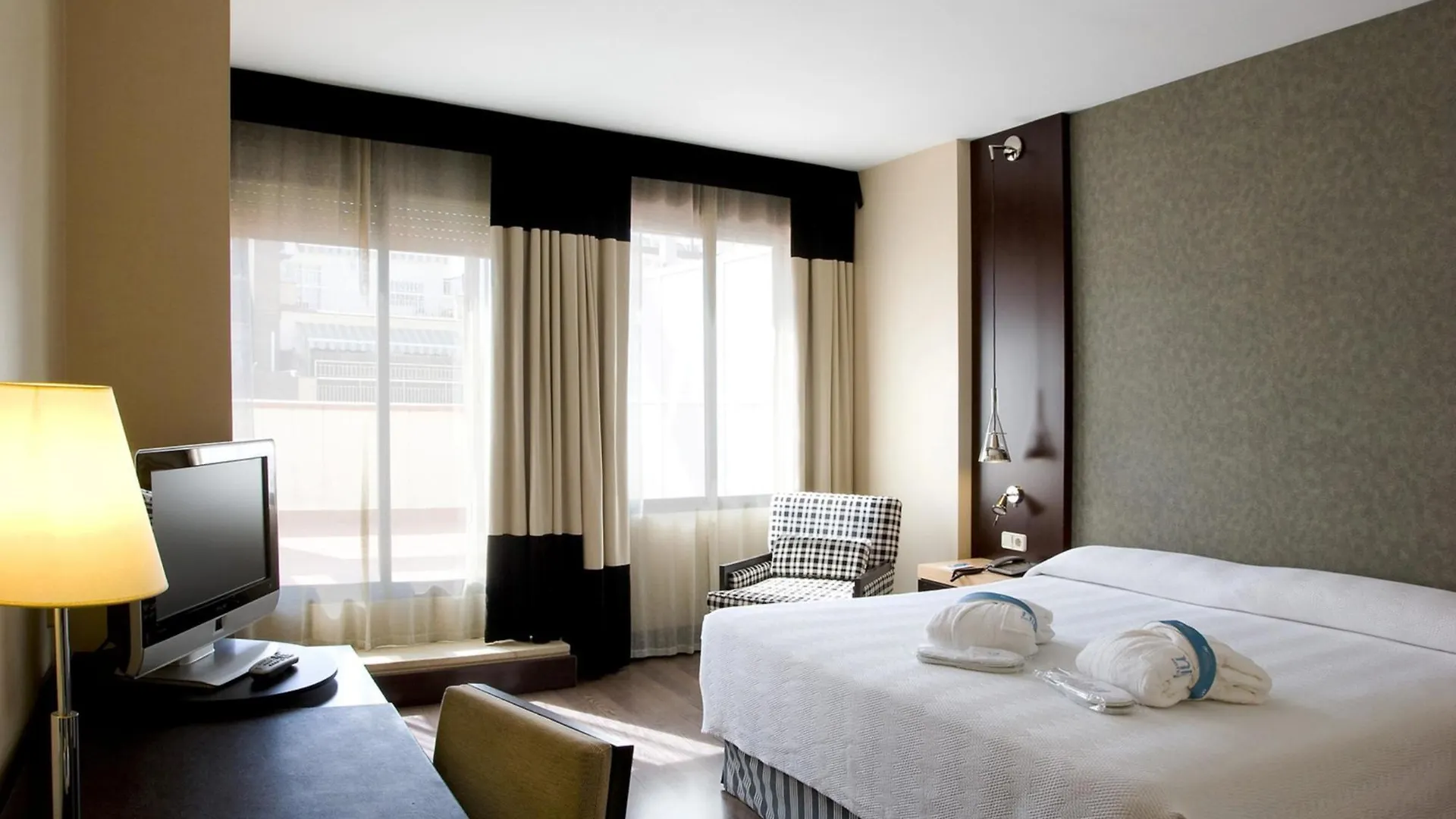 Hotel Nh Barcelona Eixample