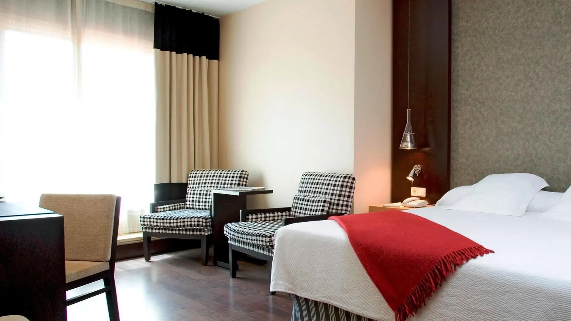 Hotel Nh Barcelona Eixample