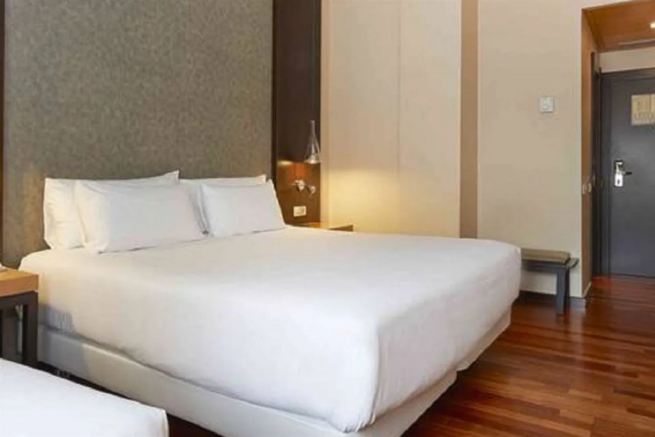 Hotel Nh Barcelona Eixample